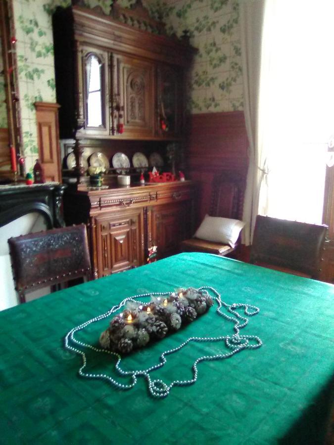 L'Ajoussienne Villa Buitenkant foto
