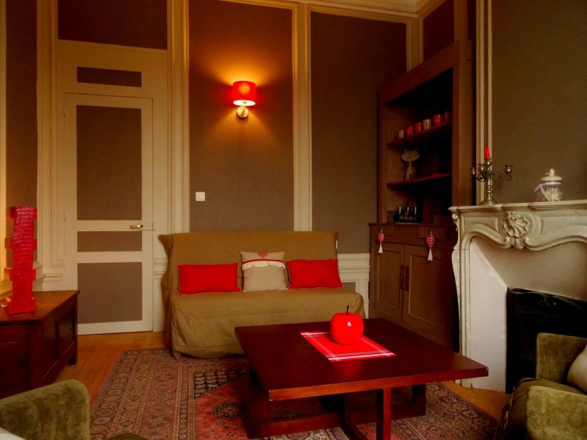 L'Ajoussienne Villa Buitenkant foto